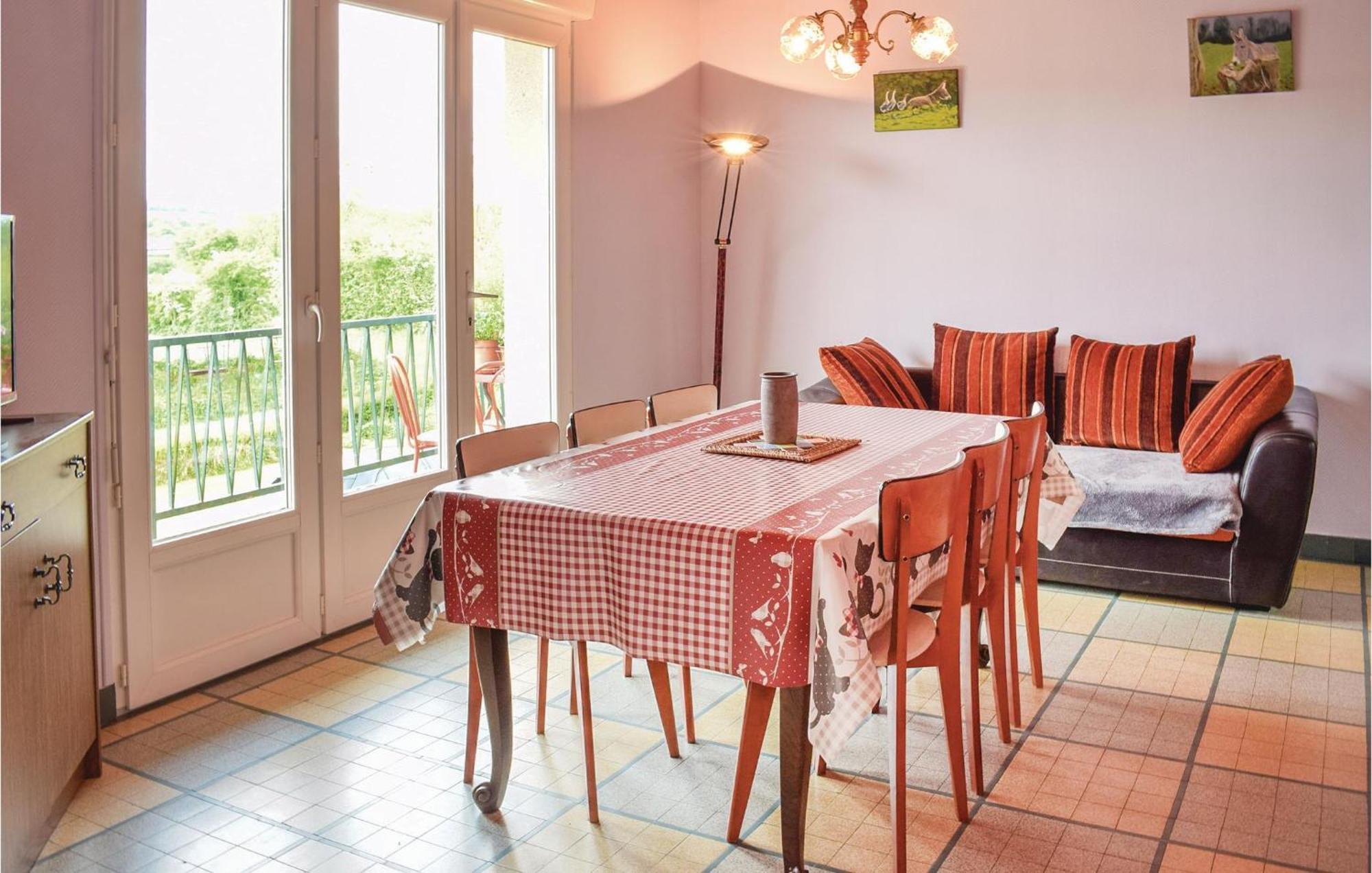 Holiday Home In Montsernelle Lithaire Exterior foto